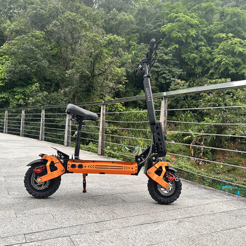 How does battery weight affect the overall performance of an Electric Scooter?